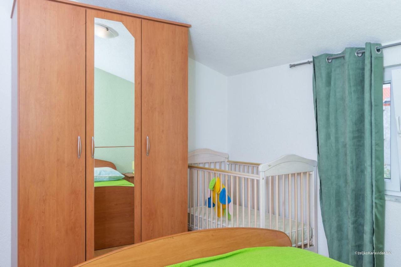 Apartmani Antonela Posedarje Kültér fotó